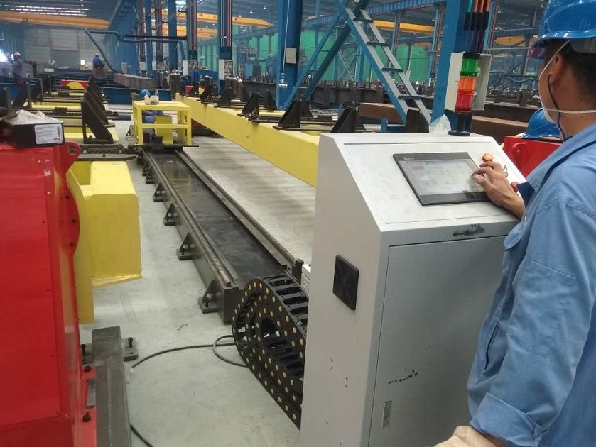 大型鋼構焊接機器人工作站 大型鋼構焊接機器人工作站